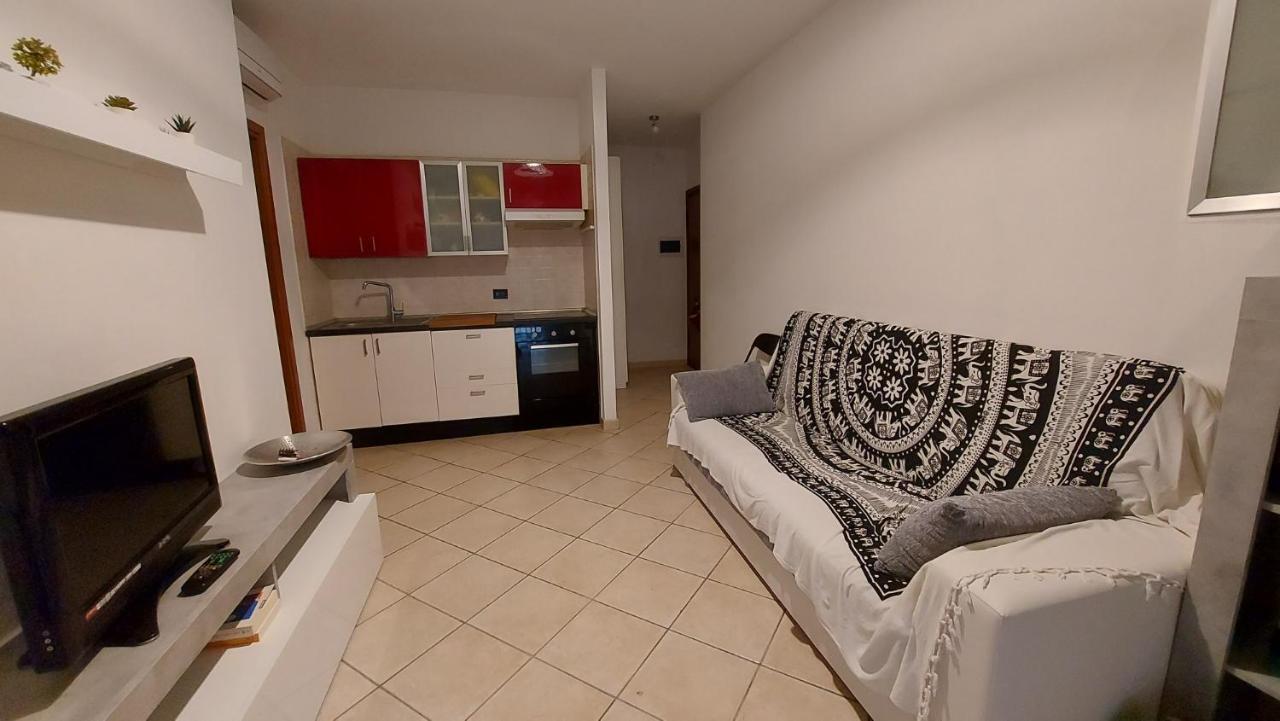 Appartamento Santa Costanza Con Piscina Σαν Βιντσέντσο Εξωτερικό φωτογραφία